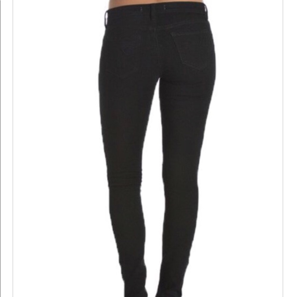 CLEARANCE✨ Destroyed Junior Size Skinny Jeans - Picture 3 of 7